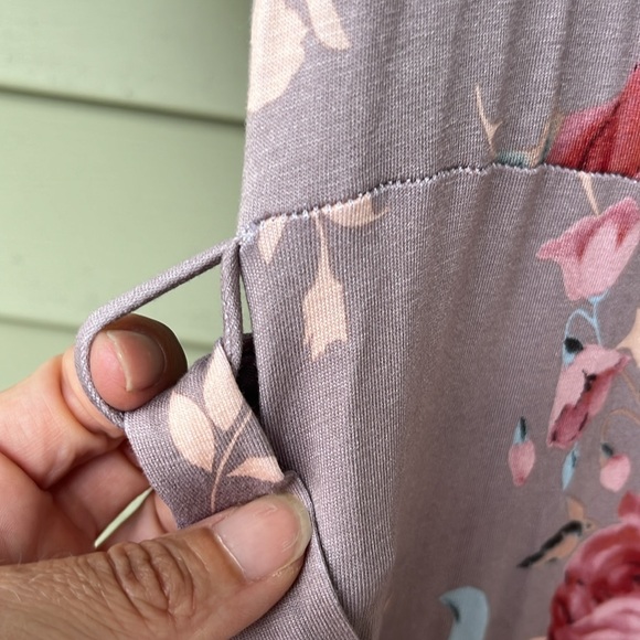 Gorgeous 7th Ray floral Maxie dress with ruffle sleeves and bottom - Picture 4 of 13